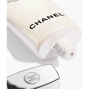 Chanel Face wash  Éclat Premier La Mousse Cleanser Face Wash AMAZING New in box